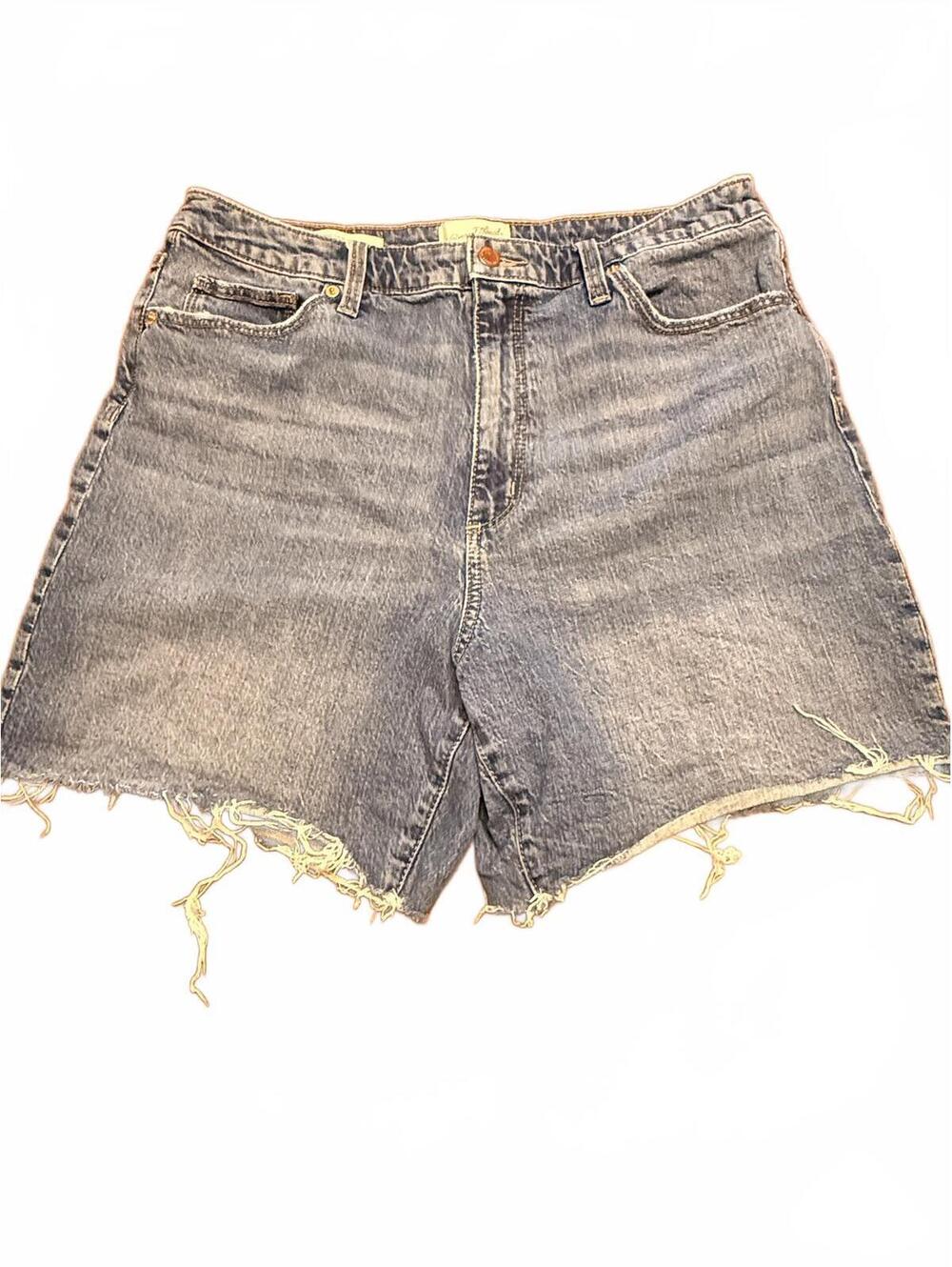 Universal Thread High-Waisted Denim Shorts - Vintage Bermuda